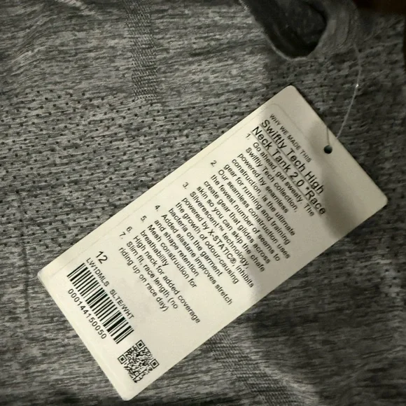 Lululemon Swiftly Tech High Neck Tank Race length - Picture 2 of 2
